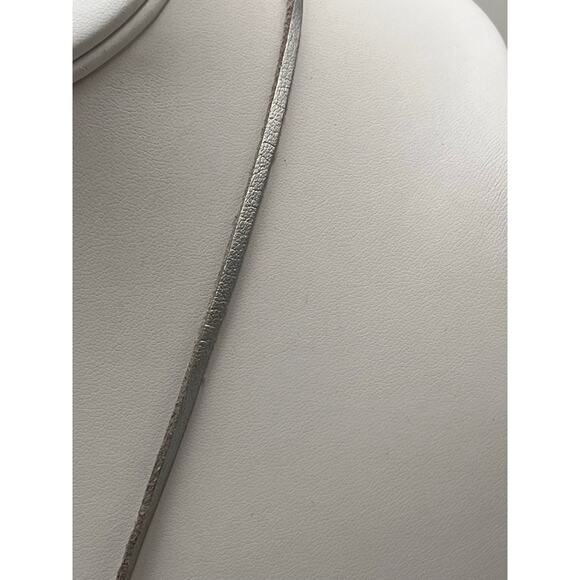 Saachi Gray Metallic Suede Leather Faceted Glass Dangle Rose Gold Necklace - Picture 4 of 8